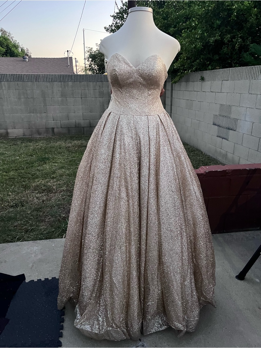 Sweet 16, Quinceañera 
Dancing Queen Cream Strapless Evening Gown